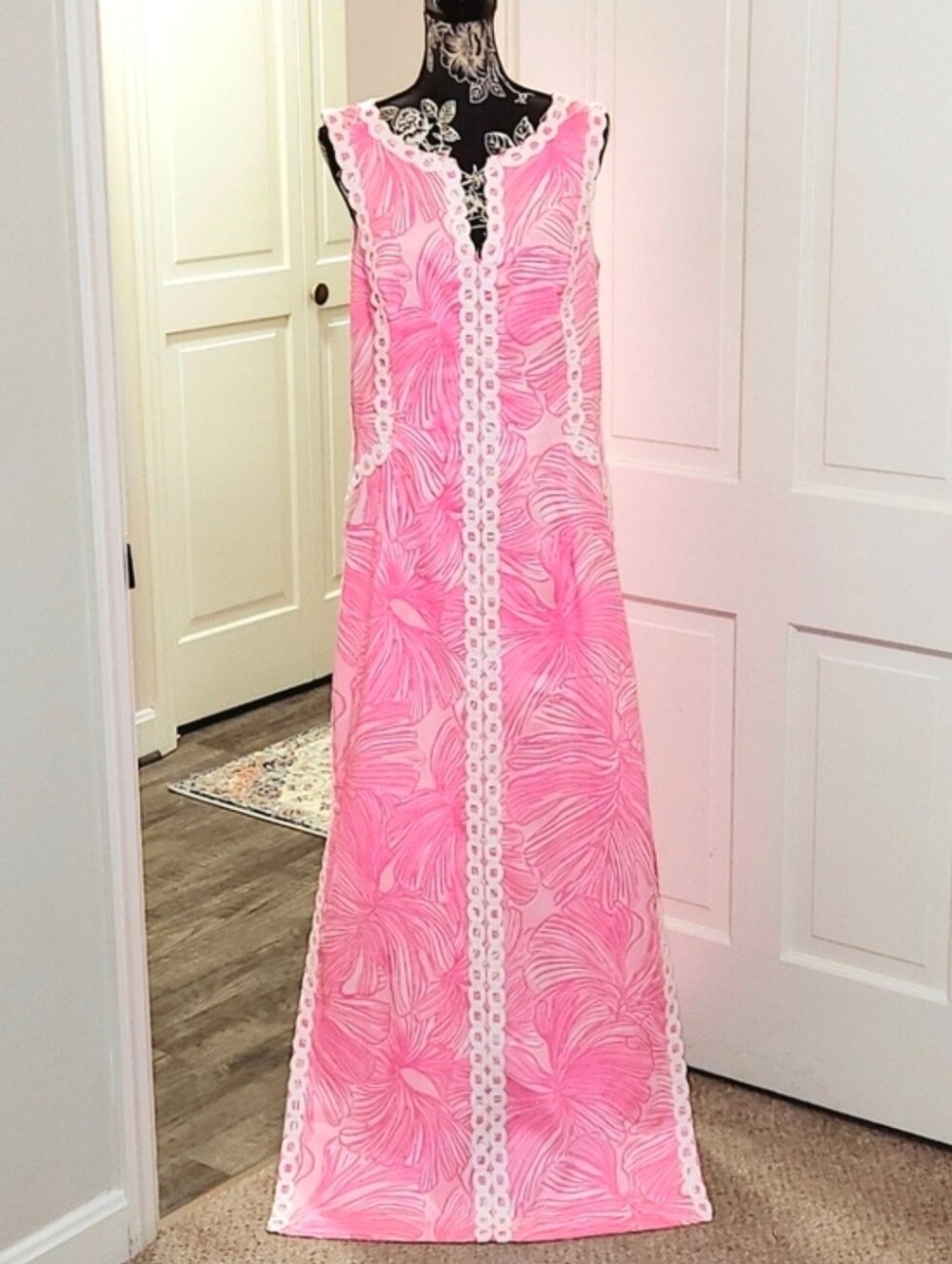🆕️ 💗VERY HTF Lilly Pulitzer💗 - Daise Stretch Maxi Dress